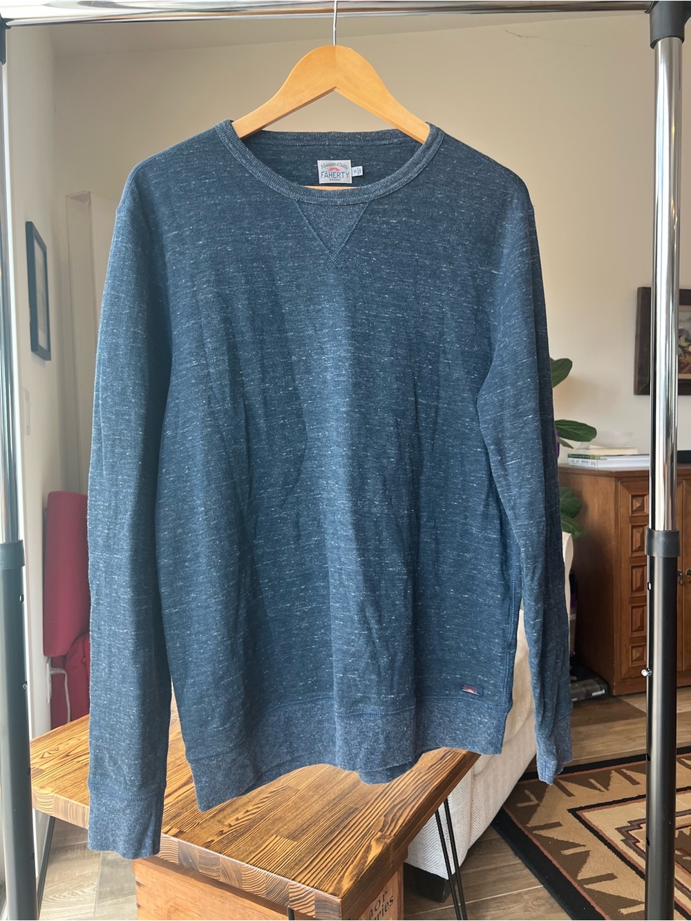 Faherty Men's Navy Heather Crewneck Sweater / M
